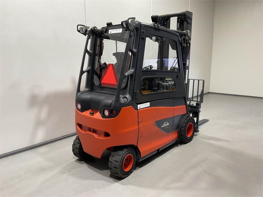 Linde E30/600-02  - Electric forklift: picture 2 Linde E30/600-02  - Electric forklift: picture 2