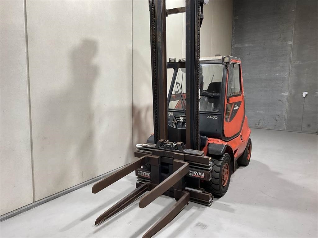 Linde H40D-04 - Diesel forklift: picture 4 Linde H40D-04 - Diesel forklift: picture 4
