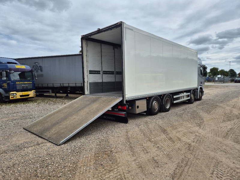 Box truck Scania R 500 8x2 //Rampe// Underboring: picture 15 Box truck Scania R 500 8x2 //Rampe// Underboring: picture 15