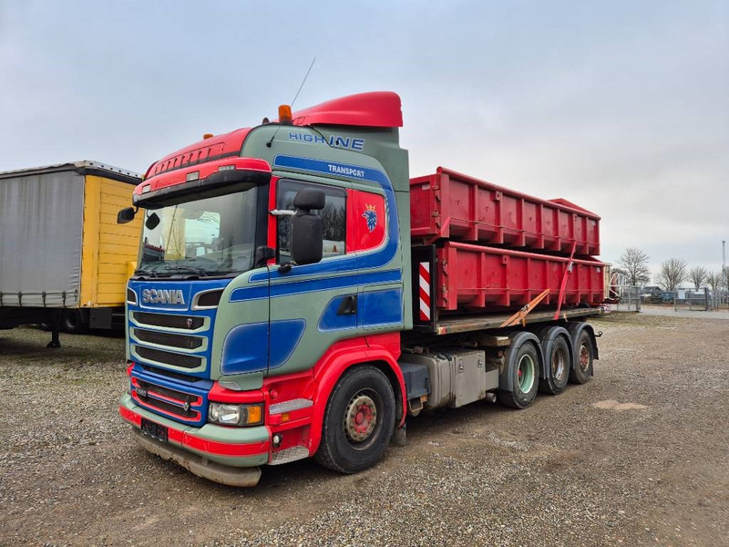 Scania R580 8x4/4 //Kroghejs // Nysynet// - Hook lift truck: picture 2 Scania R580 8x4/4 //Kroghejs // Nysynet// - Hook lift truck: picture 2