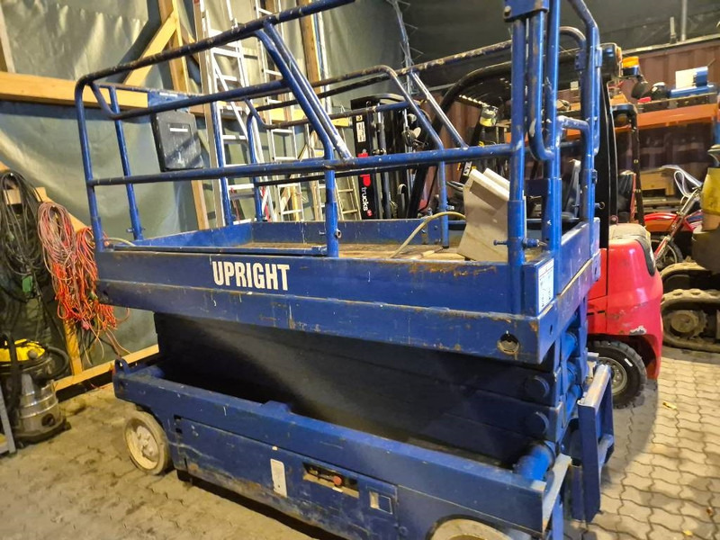 UpRight 2 persons lift - Scissor lift: picture 4 UpRight 2 persons lift - Scissor lift: picture 4