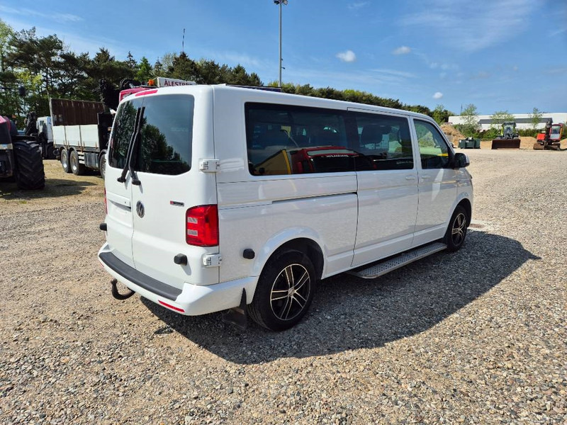 Volkswagen Caravelle 4x4 // 4motion 8(10) person bus Lon - Car: picture 5 Volkswagen Caravelle 4x4 // 4motion 8(10) person bus Lon - Car: picture 5