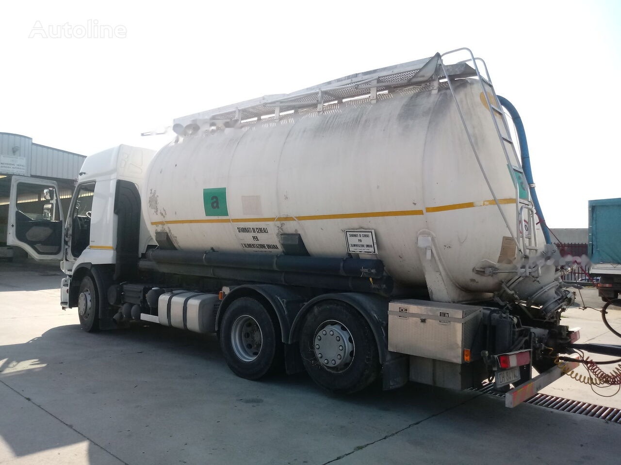 Renault PREMIUM 450 DXI - Tank truck: picture 4 Renault PREMIUM 450 DXI - Tank truck: picture 4