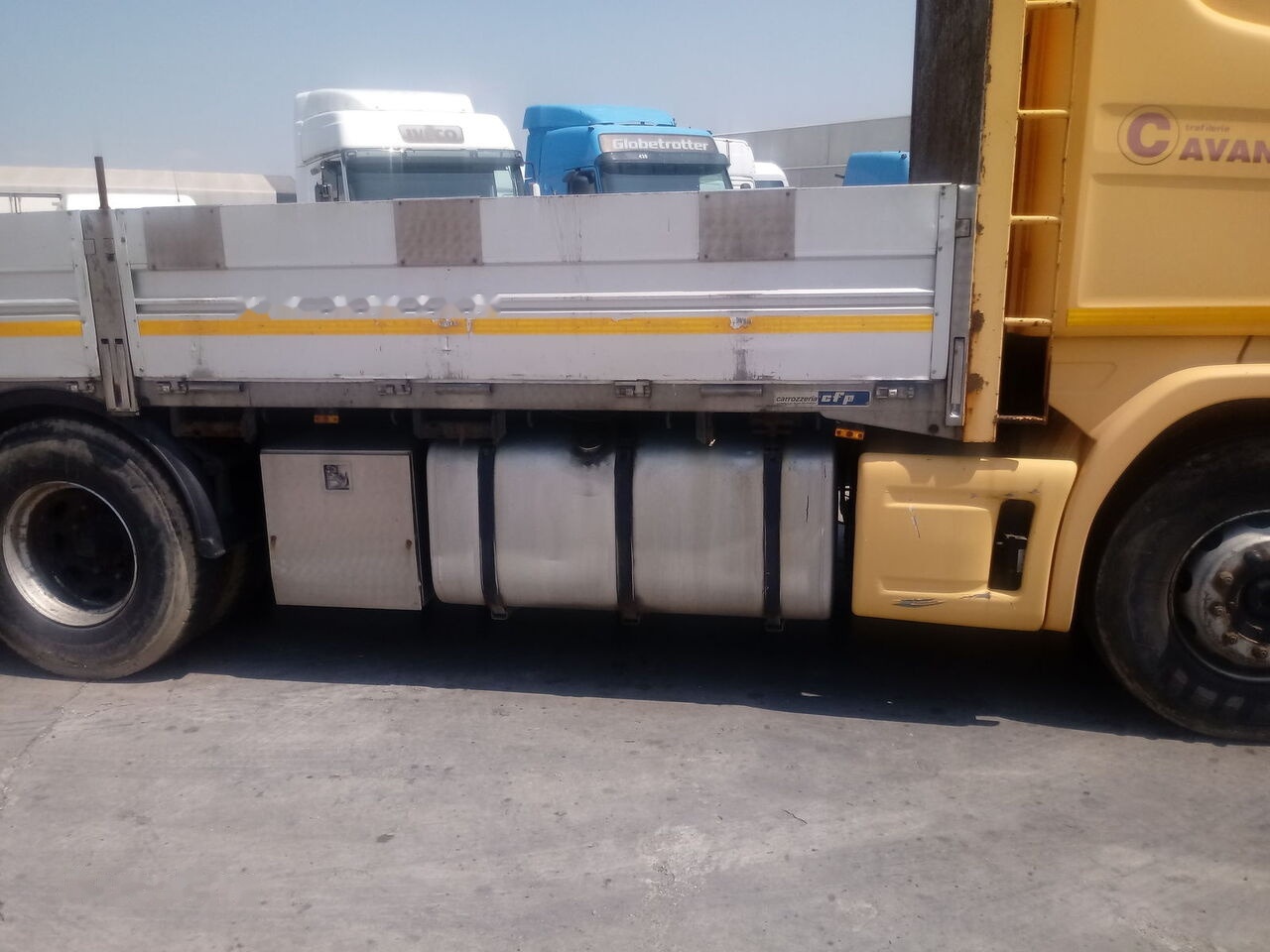 Scania 124 LB 420 - Dropside/ Flatbed truck: picture 3 Scania 124 LB 420 - Dropside/ Flatbed truck: picture 3