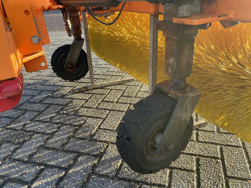 Broom for Utility/ Special vehicle Nesbo Veegmachine HF1600S: picture 11