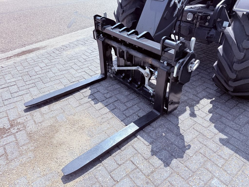 Telescopic handler New Holland TH7.42 Telehandler: picture 9 Telescopic handler New Holland TH7.42 Telehandler: picture 9