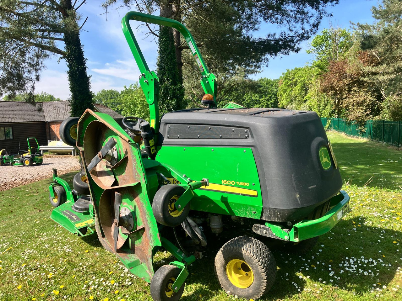 John Deere 1600T Wide Area Mower - Garden mower: picture 5 John Deere 1600T Wide Area Mower - Garden mower: picture 5