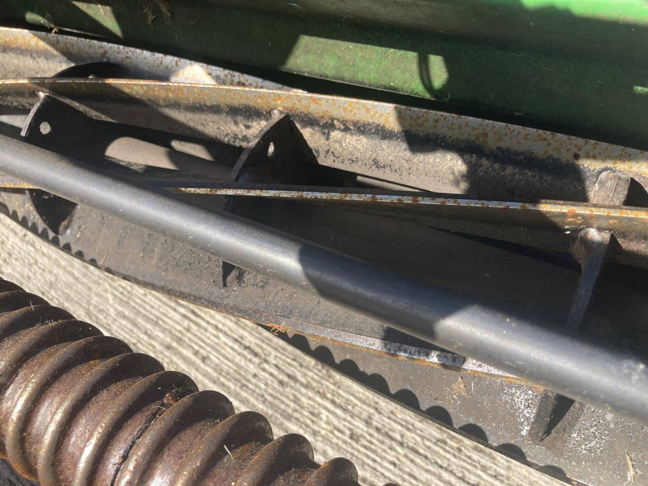 Leasing of  John Deere 2500EH greens triple mower John Deere 2500EH greens triple mower: picture 9