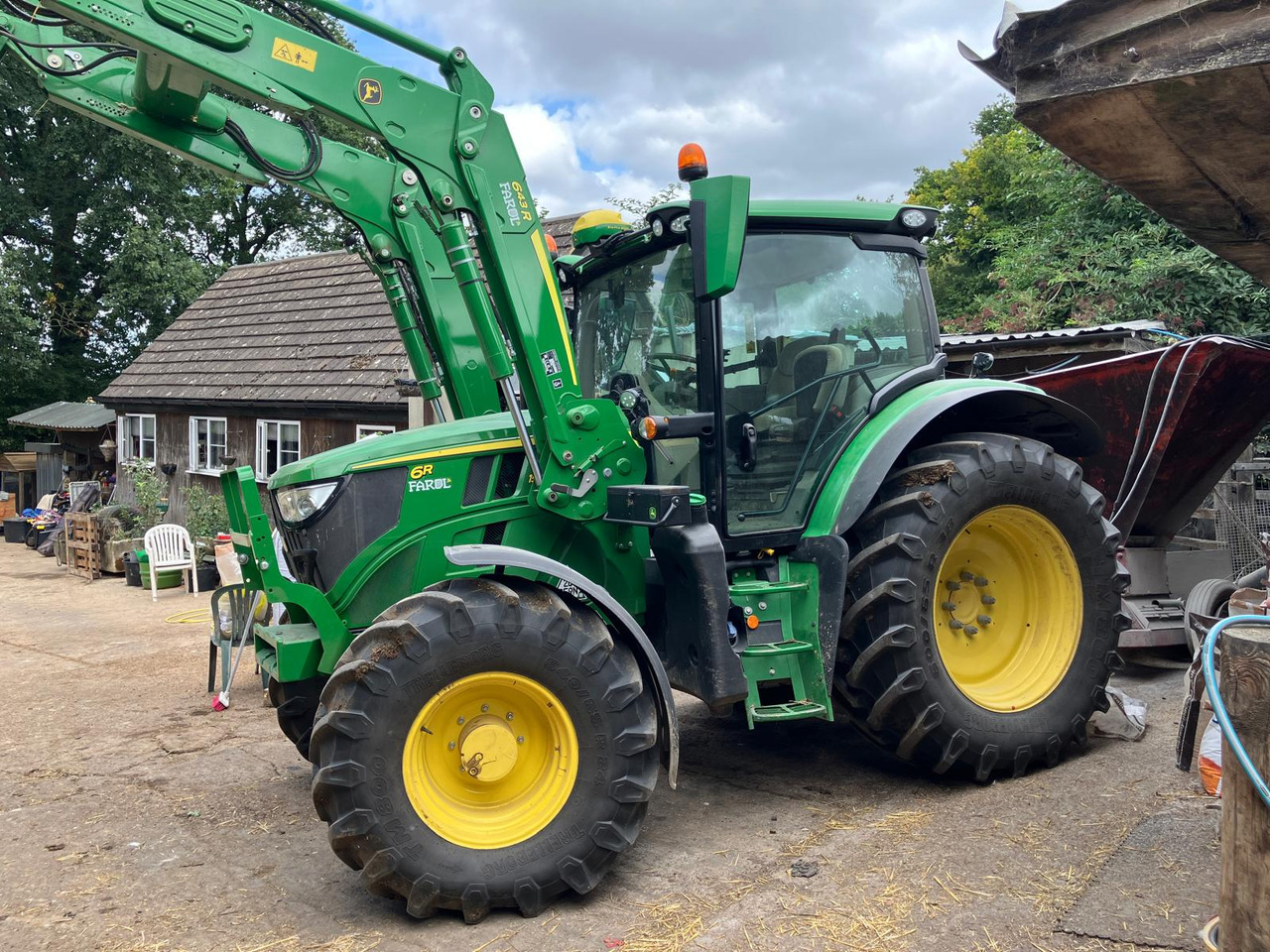 John Deere 6R 150 + 643R Loader - Farm tractor: picture 1 John Deere 6R 150 + 643R Loader - Farm tractor: picture 1