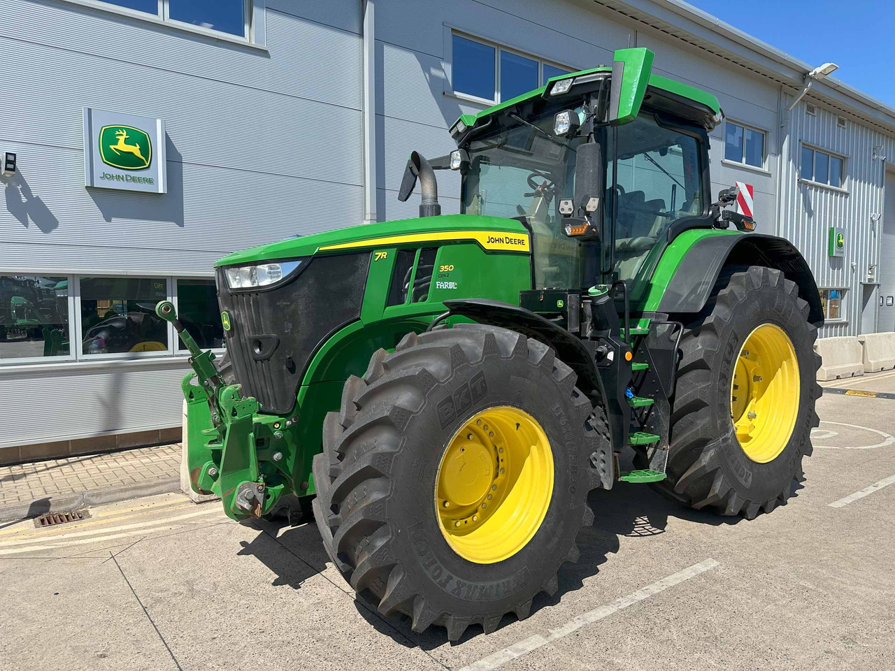 John Deere 7R 350 - Farm tractor: picture 1 John Deere 7R 350 - Farm tractor: picture 1