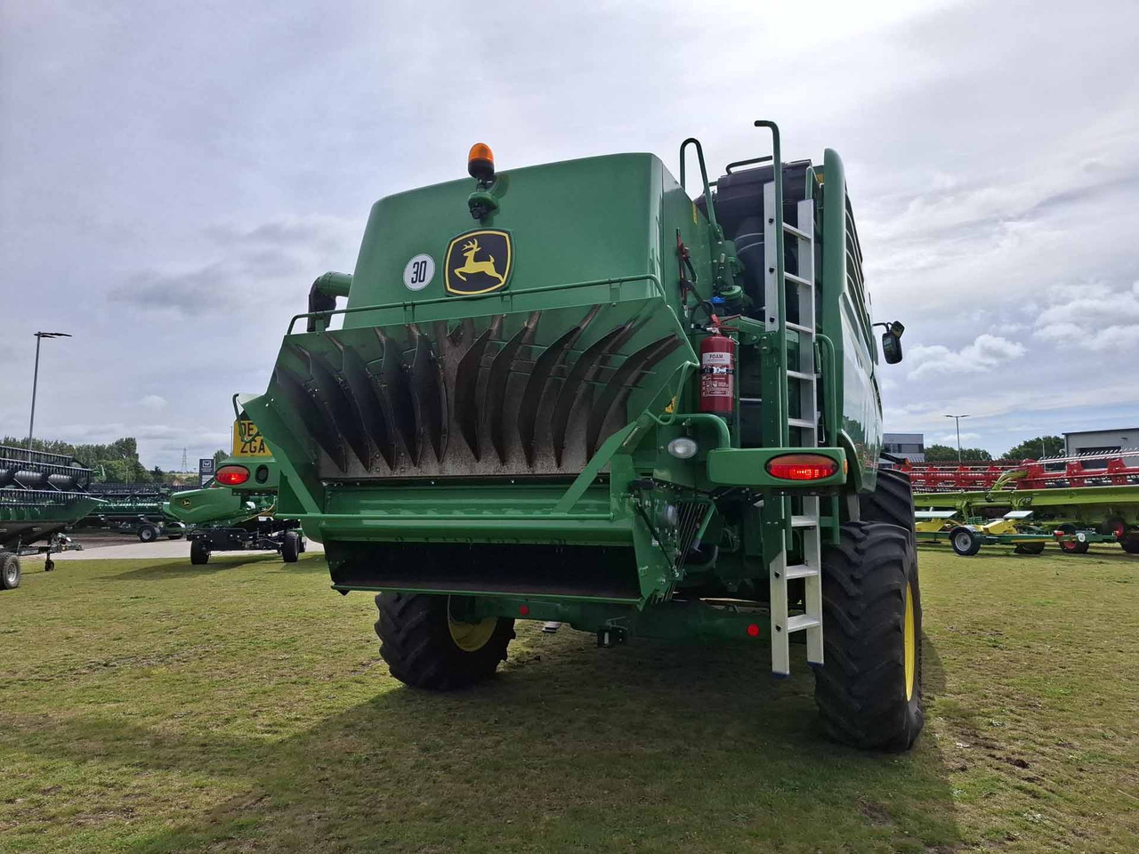 John Deere T670 - Combine harvester: picture 5 John Deere T670 - Combine harvester: picture 5