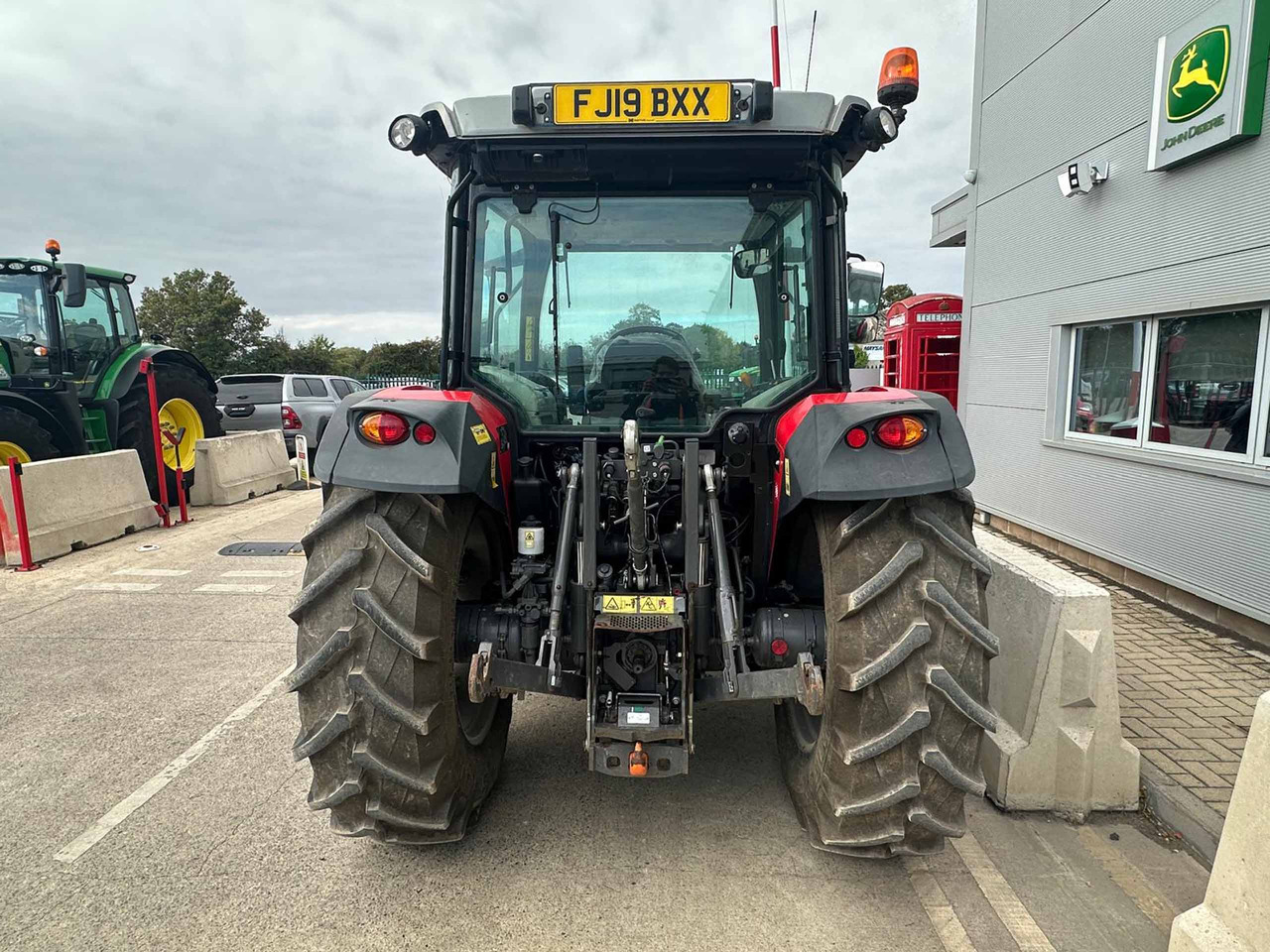 Massey Ferguson 4709 - Farm tractor: picture 4 Massey Ferguson 4709 - Farm tractor: picture 4