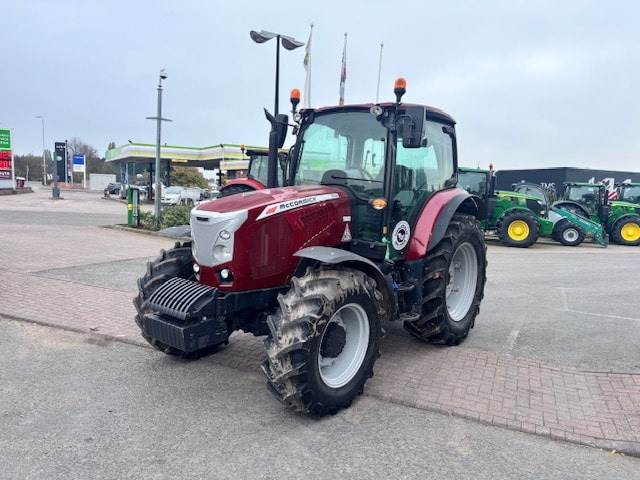 New Farm tractor Mccormick X5.100: picture 1