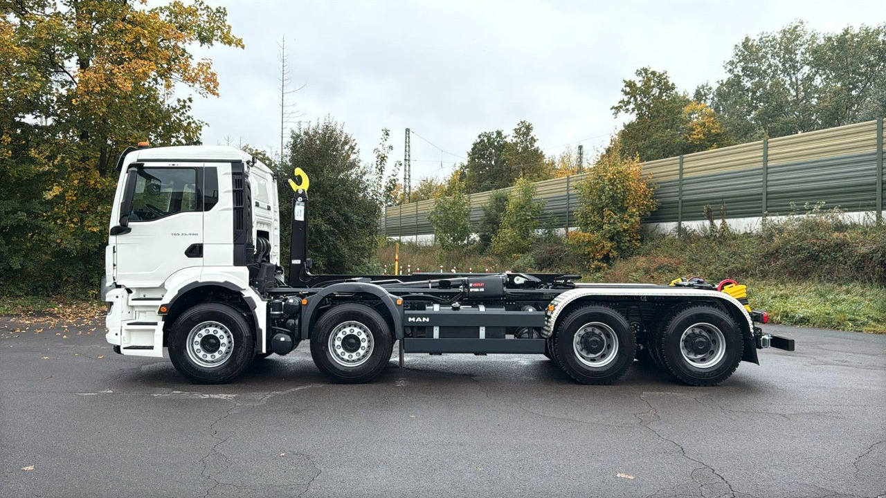 MAN TGS 35.480 8x4 Euro6e Hiab MultLift Abrollkipper - Hook lift truck, Crane truck: picture 2 MAN TGS 35.480 8x4 Euro6e Hiab MultLift Abrollkipper - Hook lift truck, Crane truck: picture 2