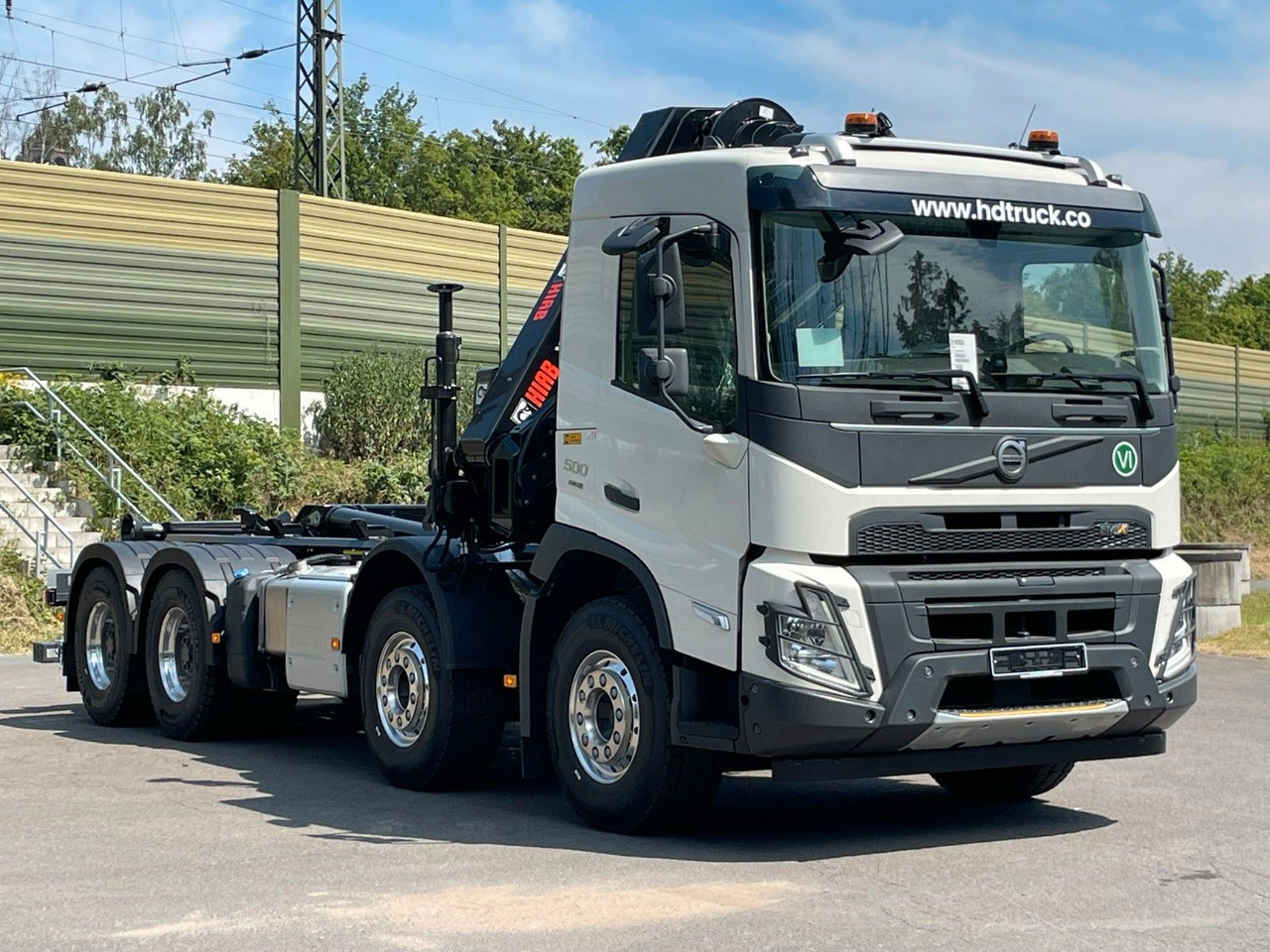 Leasing of  Volvo FMX 500 8x4 Abrollkipper + Kran Hiab 228-6 Volvo FMX 500 8x4 Abrollkipper + Kran Hiab 228-6: picture 8