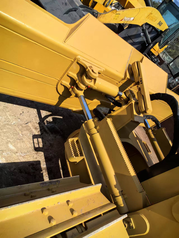 CATERPILLAR D6K - Bulldozer: picture 4 CATERPILLAR D6K - Bulldozer: picture 4