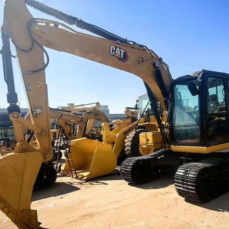 Caterpillar Used 20 Ton Tier 4 Excavator 312GC 312D2GC 313D 320D with Low Price Core Components Engine and Bearing - Crawler excavator: picture 1 Caterpillar Used 20 Ton Tier 4 Excavator 312GC 312D2GC 313D 320D with Low Price Core Components Engine and Bearing - Crawler excavator: picture 1