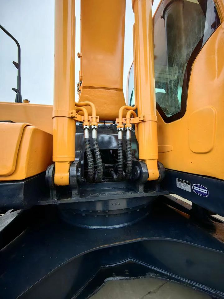 HYUNDAI 220-9 S - Crawler excavator: picture 5 HYUNDAI 220-9 S - Crawler excavator: picture 5