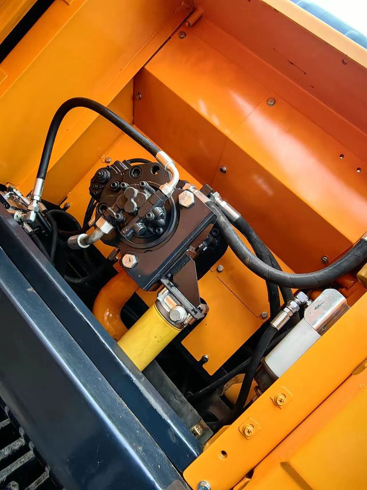 HYUNDAI 220-9 S - Crawler excavator: picture 3 HYUNDAI 220-9 S - Crawler excavator: picture 3