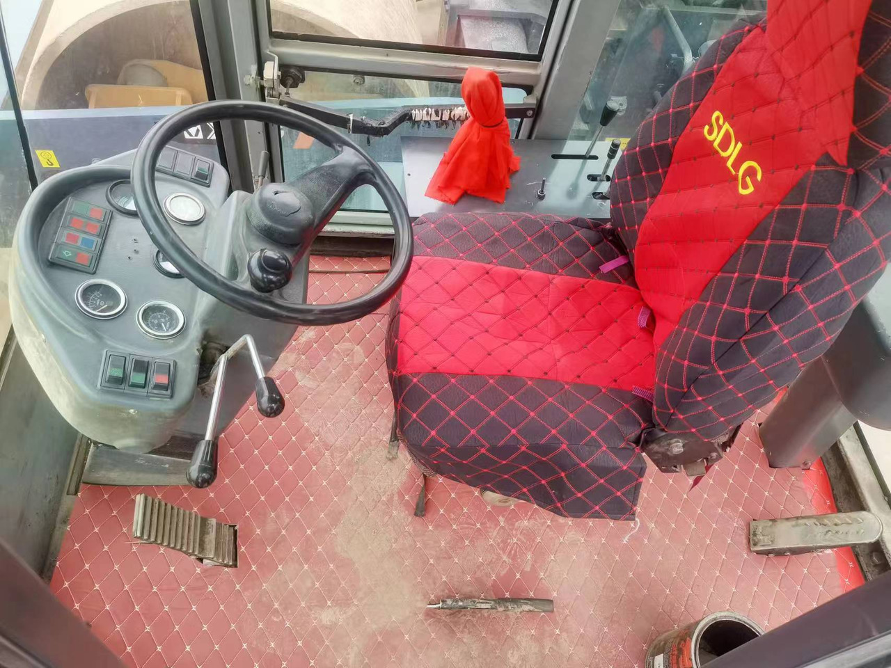 SDLG LGB680 - Backhoe loader: picture 4 SDLG LGB680 - Backhoe loader: picture 4