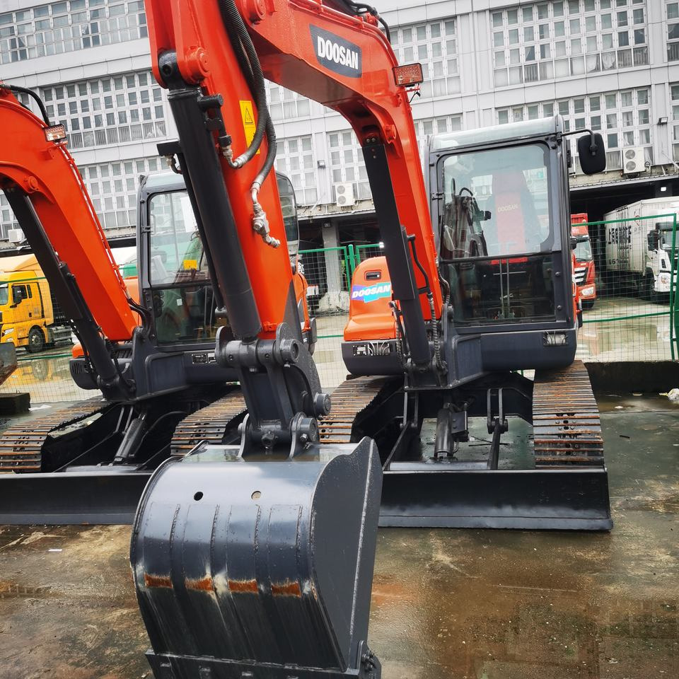 Used Original Japan Mini Shanghai Excavator Doosan DX60 Excavator 95% New Low Price High Quality Selling Doosan DX-60 Doosan 60 - Mini excavator: picture 1 Used Original Japan Mini Shanghai Excavator Doosan DX60 Excavator 95% New Low Price High Quality Selling Doosan DX-60 Doosan 60 - Mini excavator: picture 1