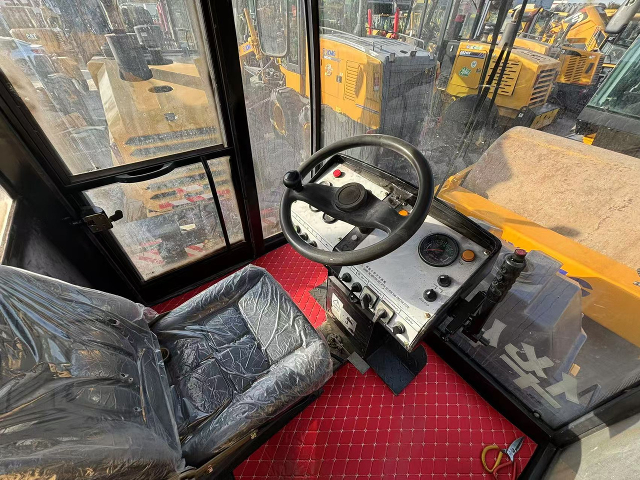 XCMG XD103 - Road roller: picture 5 XCMG XD103 - Road roller: picture 5