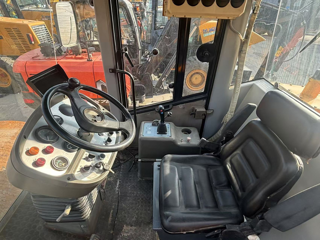 XCMG XS203J - Compactor: picture 5 XCMG XS203J - Compactor: picture 5