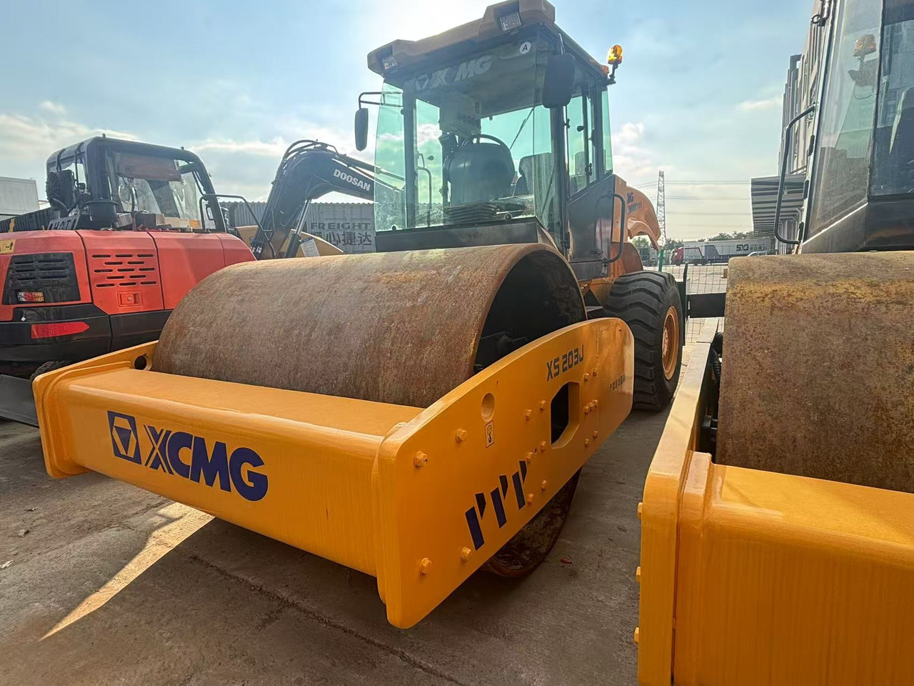 XCMG XS203J - Compactor: picture 2 XCMG XS203J - Compactor: picture 2