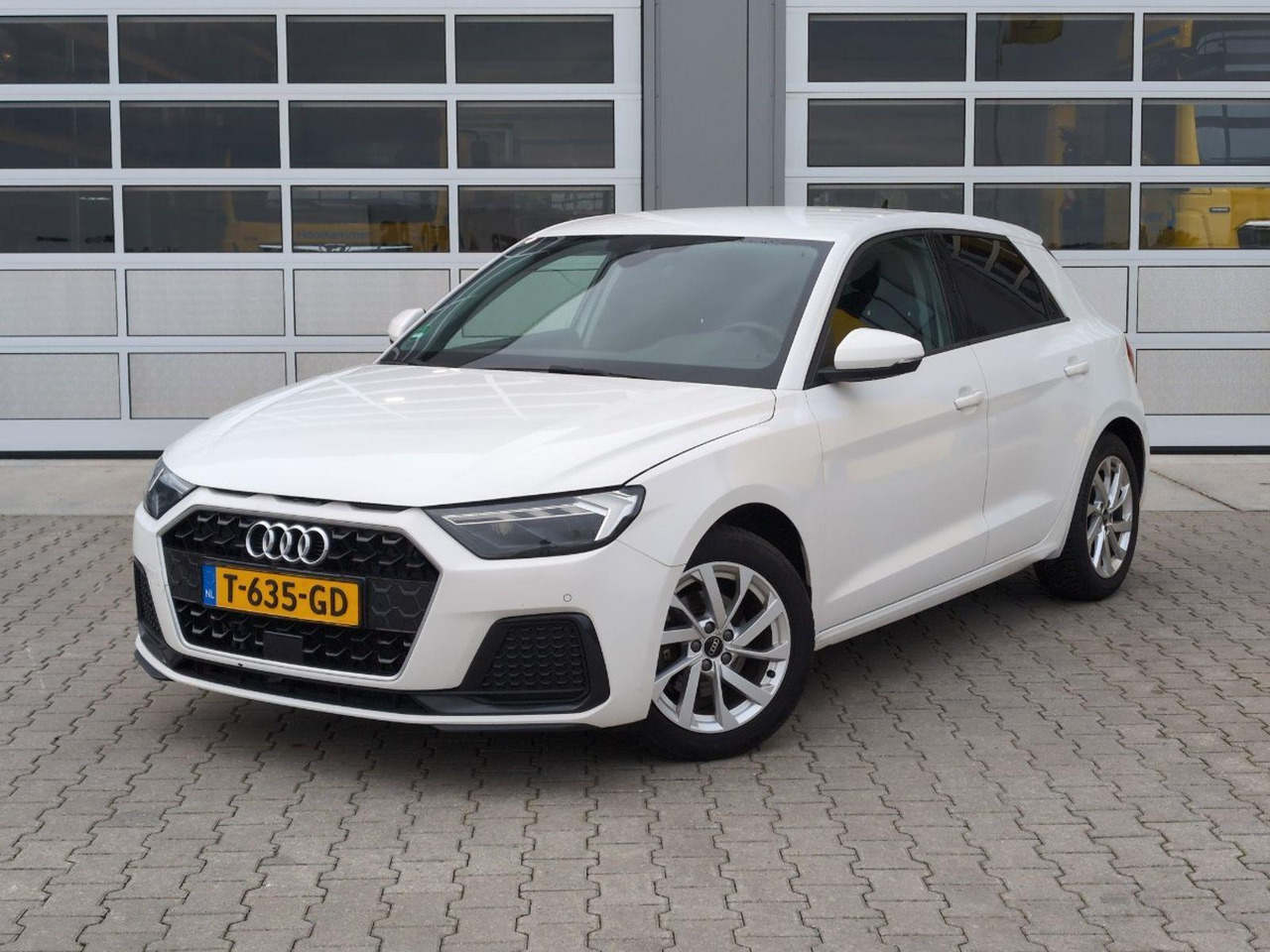 Audi A1 Sportback 30 TFSI S edition | 2021 | 82.211 km | Automaat | T635GD | NAP: Geen oordeel - Hatchback: picture 1 Audi A1 Sportback 30 TFSI S edition | 2021 | 82.211 km | Automaat | T635GD | NAP: Geen oordeel - Hatchback: picture 1
