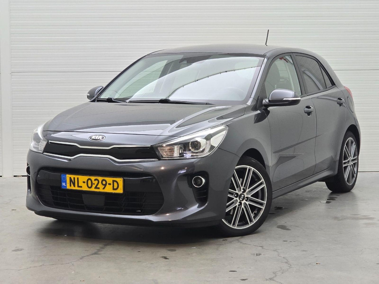 Kia Rio 1.0 TGDI First Edition | 2017 | 164.595 km | NL029D | NAP: Logisch - Hatchback: picture 1 Kia Rio 1.0 TGDI First Edition | 2017 | 164.595 km | NL029D | NAP: Logisch - Hatchback: picture 1