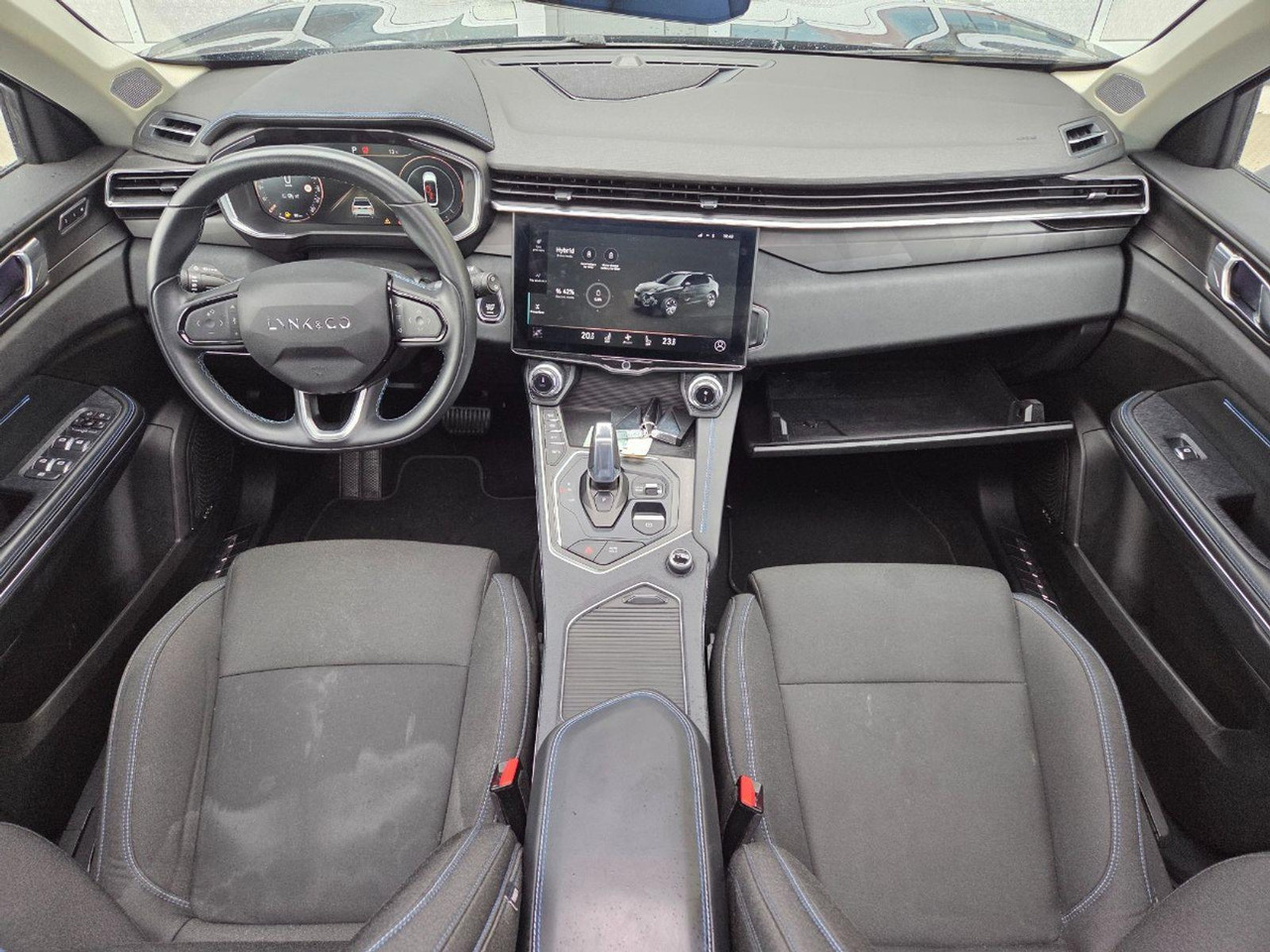 Lynk & Co 01 1.5 | 2022 | 62.592 km | Automaat | GSG16L | NAP: Geen oordeel - SUV: picture 5 Lynk & Co 01 1.5 | 2022 | 62.592 km | Automaat | GSG16L | NAP: Geen oordeel - SUV: picture 5