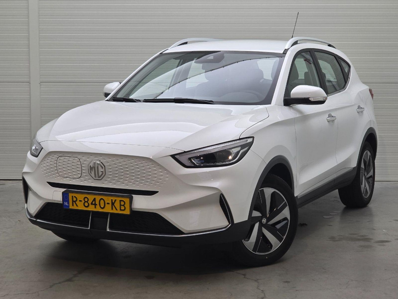 MG MG ZS EV EV Standard Range Comfort 50 kWh | 2022 | 17.023 km | Automaat | R840KB | NAP: Logisch - SUV: picture 1 MG MG ZS EV EV Standard Range Comfort 50 kWh | 2022 | 17.023 km | Automaat | R840KB | NAP: Logisch - SUV: picture 1