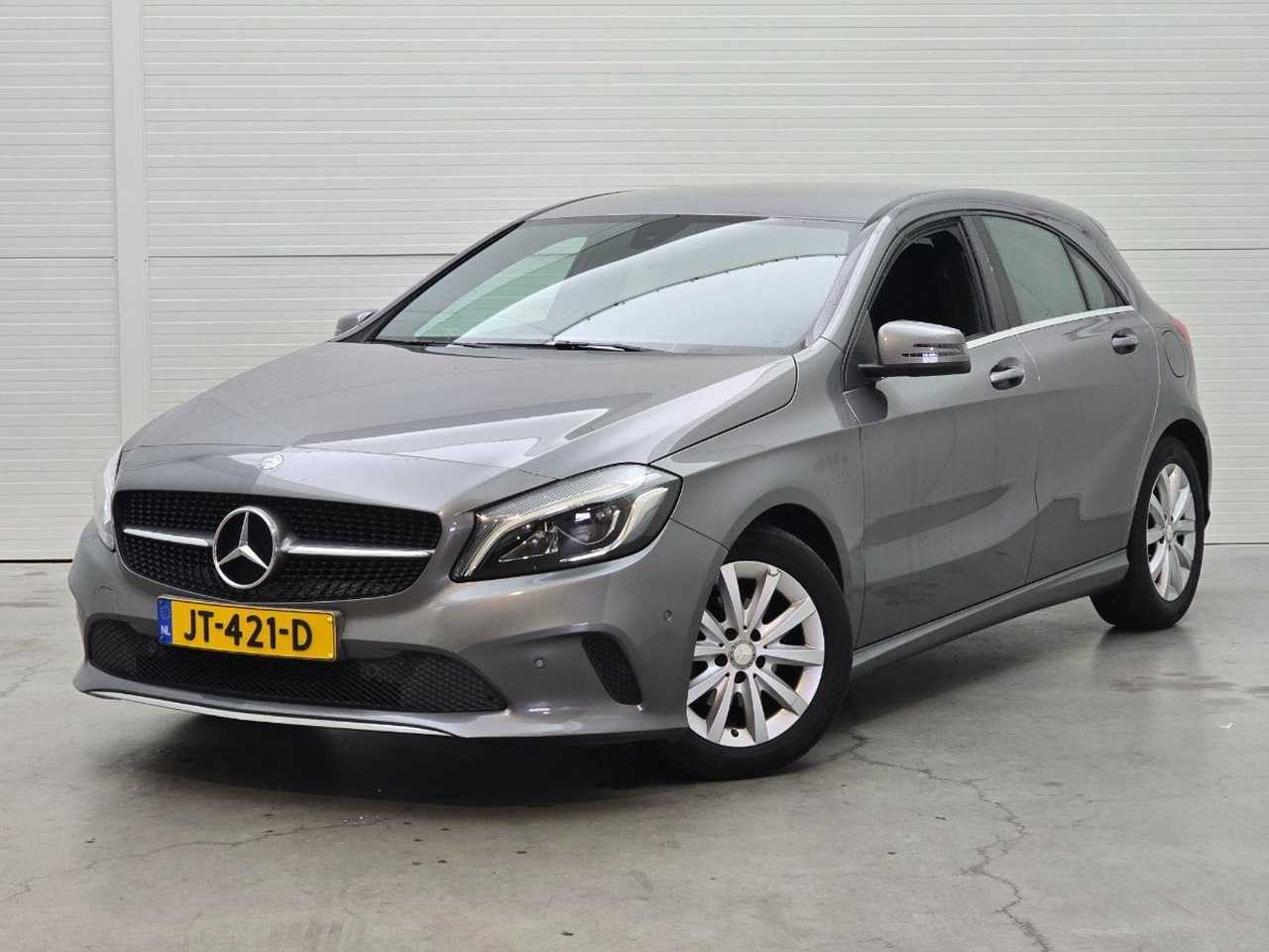 Mercedes-Benz A-klasse 180 d Lease Edition | 2016 | 231.875 km | Automaat | JT421D | NAP: Logisch - Hatchback: picture 1 Mercedes-Benz A-klasse 180 d Lease Edition | 2016 | 231.875 km | Automaat | JT421D | NAP: Logisch - Hatchback: picture 1