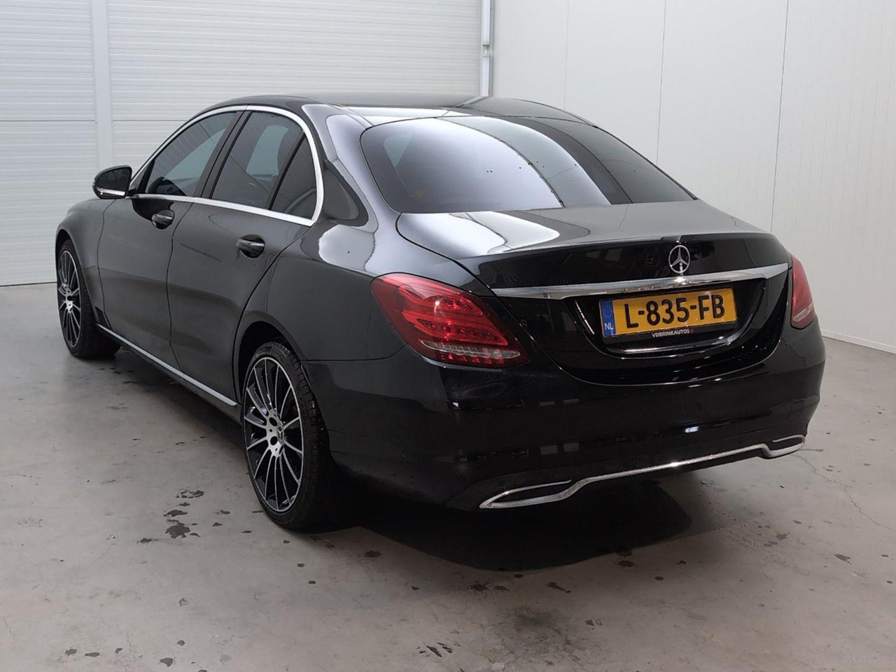 Mercedes-Benz C-klasse 250 CDI 4MATIC Premium Plus | 2017 | 201.697 km | Automaat | L835FB | NAP: Geen oordeel - Sedan: picture 3 Mercedes-Benz C-klasse 250 CDI 4MATIC Premium Plus | 2017 | 201.697 km | Automaat | L835FB | NAP: Geen oordeel - Sedan: picture 3