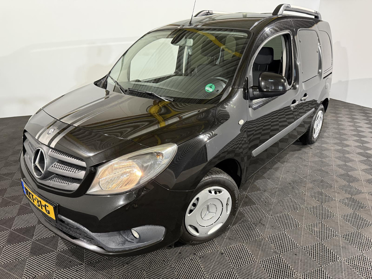 Mercedes-Benz | Citan | 109 CDI Trend | 2014 | 200.971 km | HXT31G | Geen oordeel - Car: picture 1 Mercedes-Benz | Citan | 109 CDI Trend | 2014 | 200.971 km | HXT31G | Geen oordeel - Car: picture 1