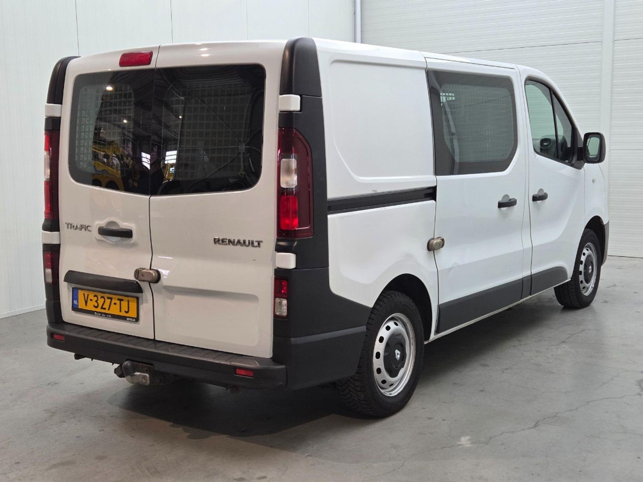 Renault Trafic 1.6 dCi T29 L1H1 Comfort Energy | 2018 | 188.221 km | V327TJ | NAP: Logisch - Other machinery: picture 4 Renault Trafic 1.6 dCi T29 L1H1 Comfort Energy | 2018 | 188.221 km | V327TJ | NAP: Logisch - Other machinery: picture 4