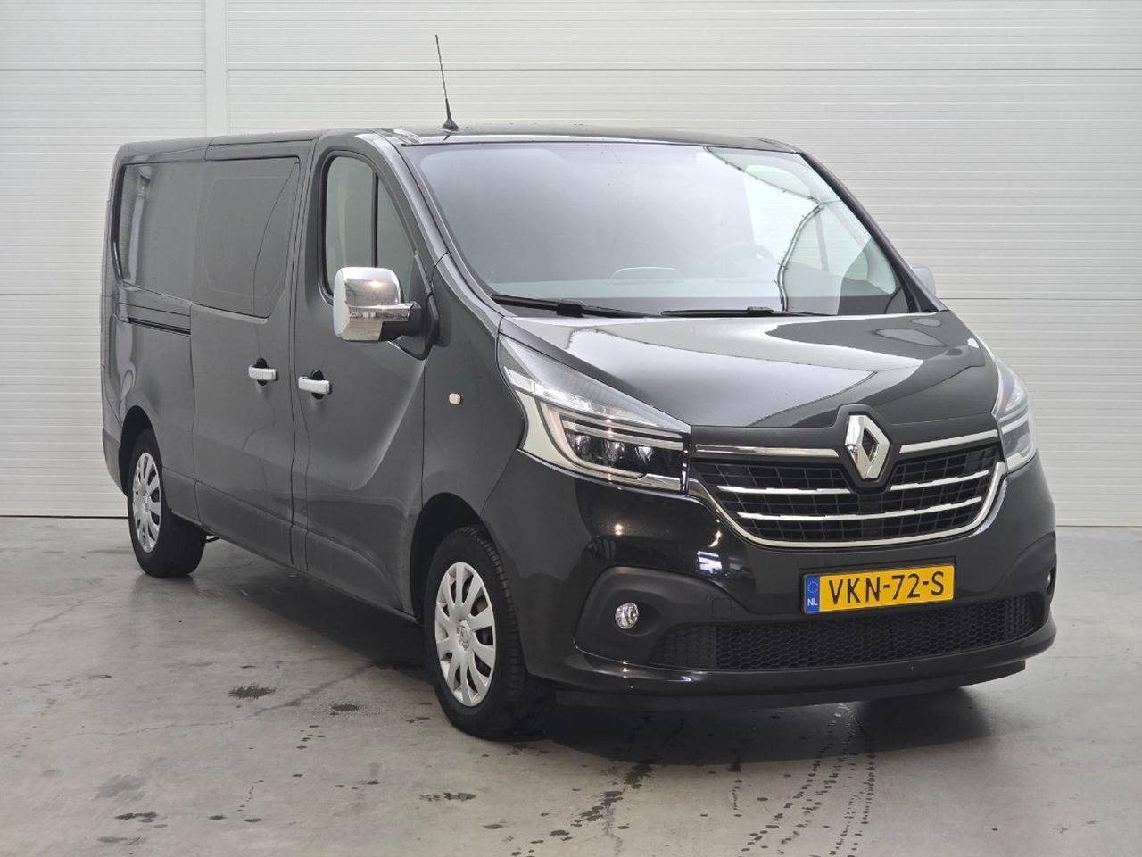 Renault Trafic 2.0 dCi 120 T29 L2H1 DC Work Edition | 2021 | 148.341 km | VKN72S | NAP: Logisch - Other machinery: picture 2 Renault Trafic 2.0 dCi 120 T29 L2H1 DC Work Edition | 2021 | 148.341 km | VKN72S | NAP: Logisch - Other machinery: picture 2