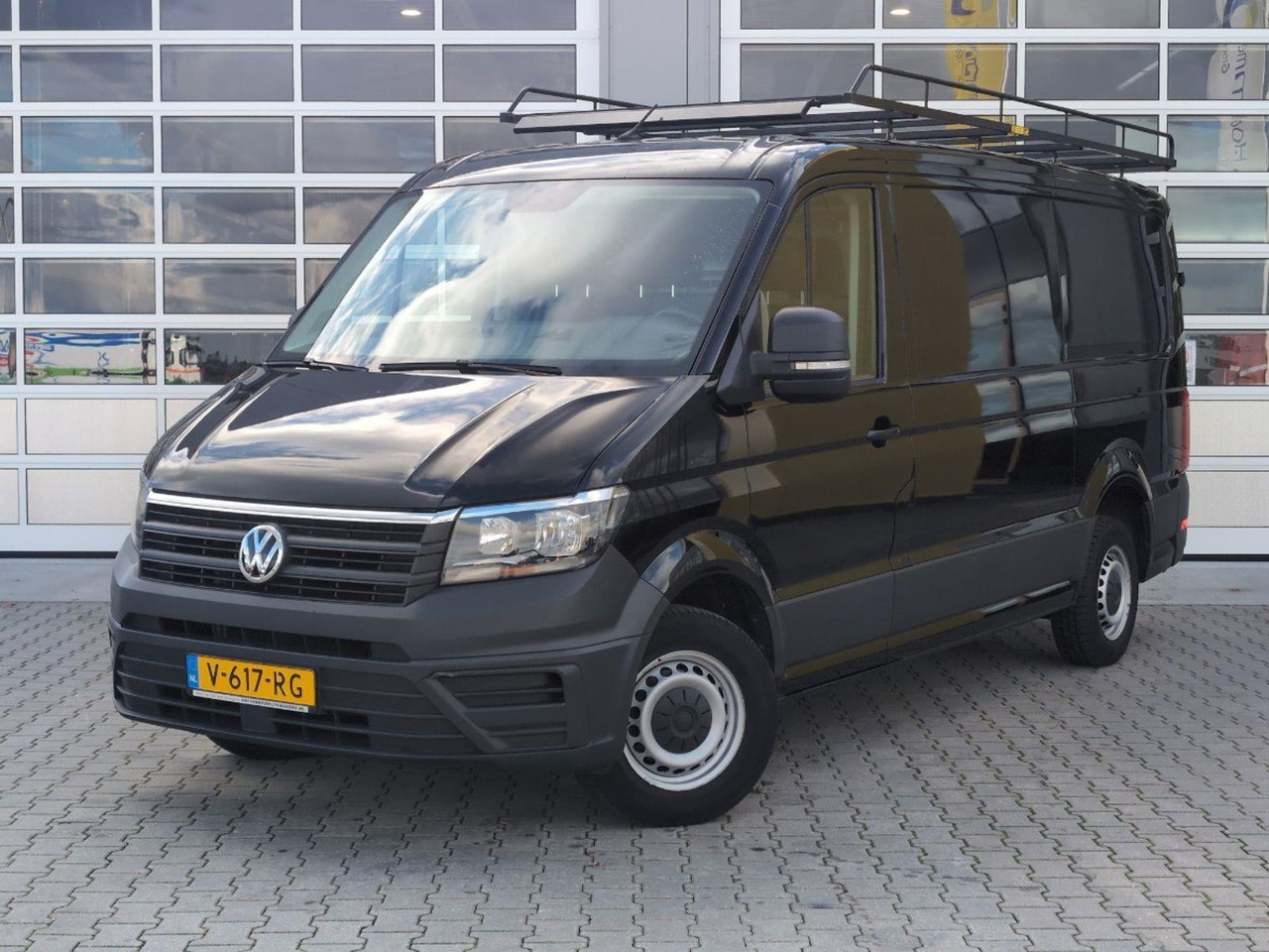 Volkswagen Crafter 30 2.0 TDI L3H2 Trendline | 2018 | 101.985 km | V617RG | NAP: Logisch - Other machinery: picture 1 Volkswagen Crafter 30 2.0 TDI L3H2 Trendline | 2018 | 101.985 km | V617RG | NAP: Logisch - Other machinery: picture 1