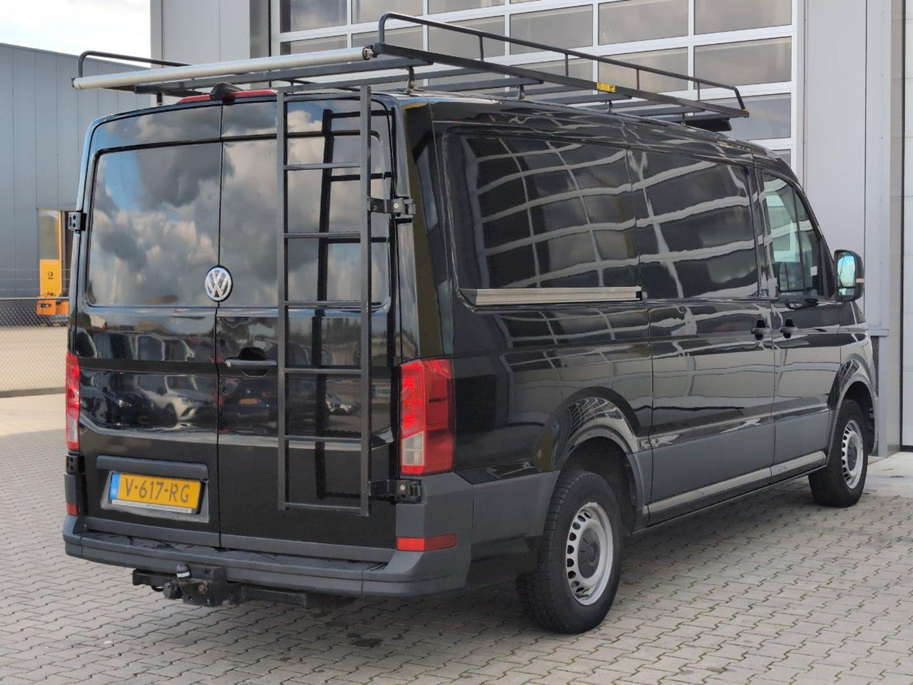 Volkswagen Crafter 30 2.0 TDI L3H2 Trendline | 2018 | 101.985 km | V617RG | NAP: Logisch - Other machinery: picture 4 Volkswagen Crafter 30 2.0 TDI L3H2 Trendline | 2018 | 101.985 km | V617RG | NAP: Logisch - Other machinery: picture 4