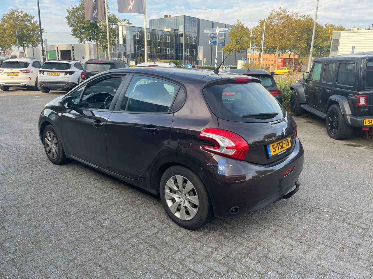 Peugeot 208 1.2 VTi Urban Soul LPG | 2013 | 299.279 km | 5TSZ75 | NAP: Geen oordeel - Hatchback: picture 3 Peugeot 208 1.2 VTi Urban Soul LPG | 2013 | 299.279 km | 5TSZ75 | NAP: Geen oordeel - Hatchback: picture 3