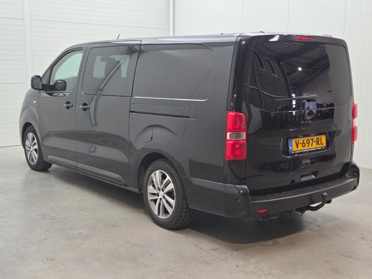 Peugeot Expert 231L 2.0 BlueHDI 180 DC Premium Pack | 2018 | 123.189 km | Automaat | V697RL | NAP: Logisch - Combi van: picture 3 Peugeot Expert 231L 2.0 BlueHDI 180 DC Premium Pack | 2018 | 123.189 km | Automaat | V697RL | NAP: Logisch - Combi van: picture 3