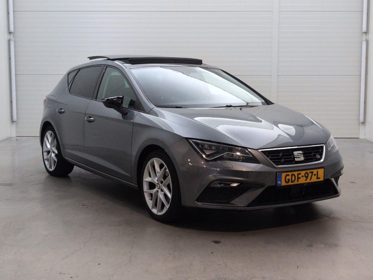 SEAT Leon 1.8 TSI FR Business Intense | 2018 | 158.529 km | Automaat | GDF97L | NAP: Geen oordeel - Hatchback: picture 2 SEAT Leon 1.8 TSI FR Business Intense | 2018 | 158.529 km | Automaat | GDF97L | NAP: Geen oordeel - Hatchback: picture 2