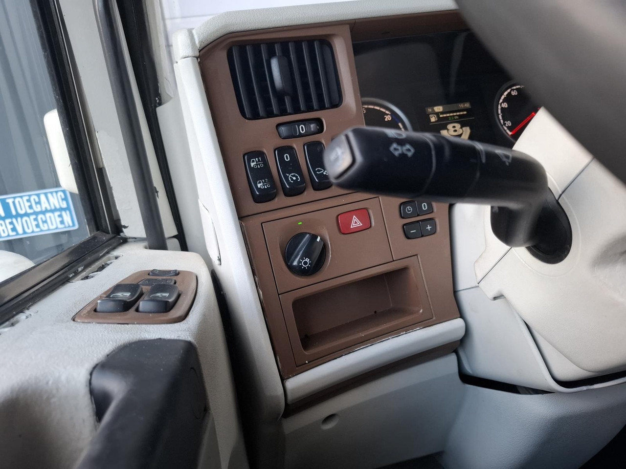 Tractor unit Scania R500 V8 Trekker: picture 18