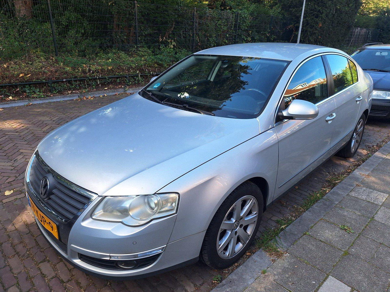 Volkswagen | Passat | 1.9 TDI Comfortline | 2010 | 314.746 km | 77KJP9 | Logisch - Sedan: picture 1 Volkswagen | Passat | 1.9 TDI Comfortline | 2010 | 314.746 km | 77KJP9 | Logisch - Sedan: picture 1