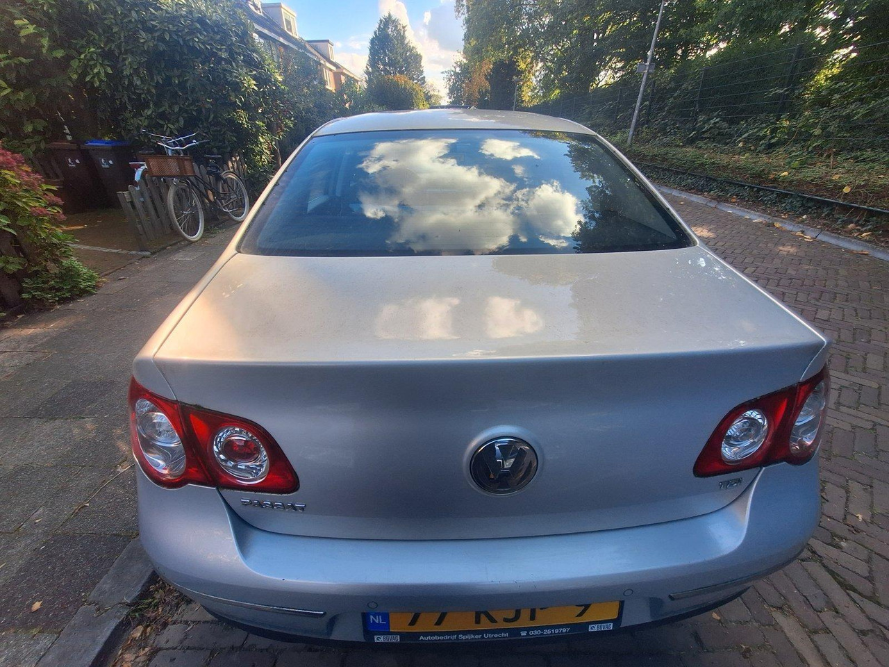 Volkswagen | Passat | 1.9 TDI Comfortline | 2010 | 314.746 km | 77KJP9 | Logisch - Sedan: picture 3 Volkswagen | Passat | 1.9 TDI Comfortline | 2010 | 314.746 km | 77KJP9 | Logisch - Sedan: picture 3