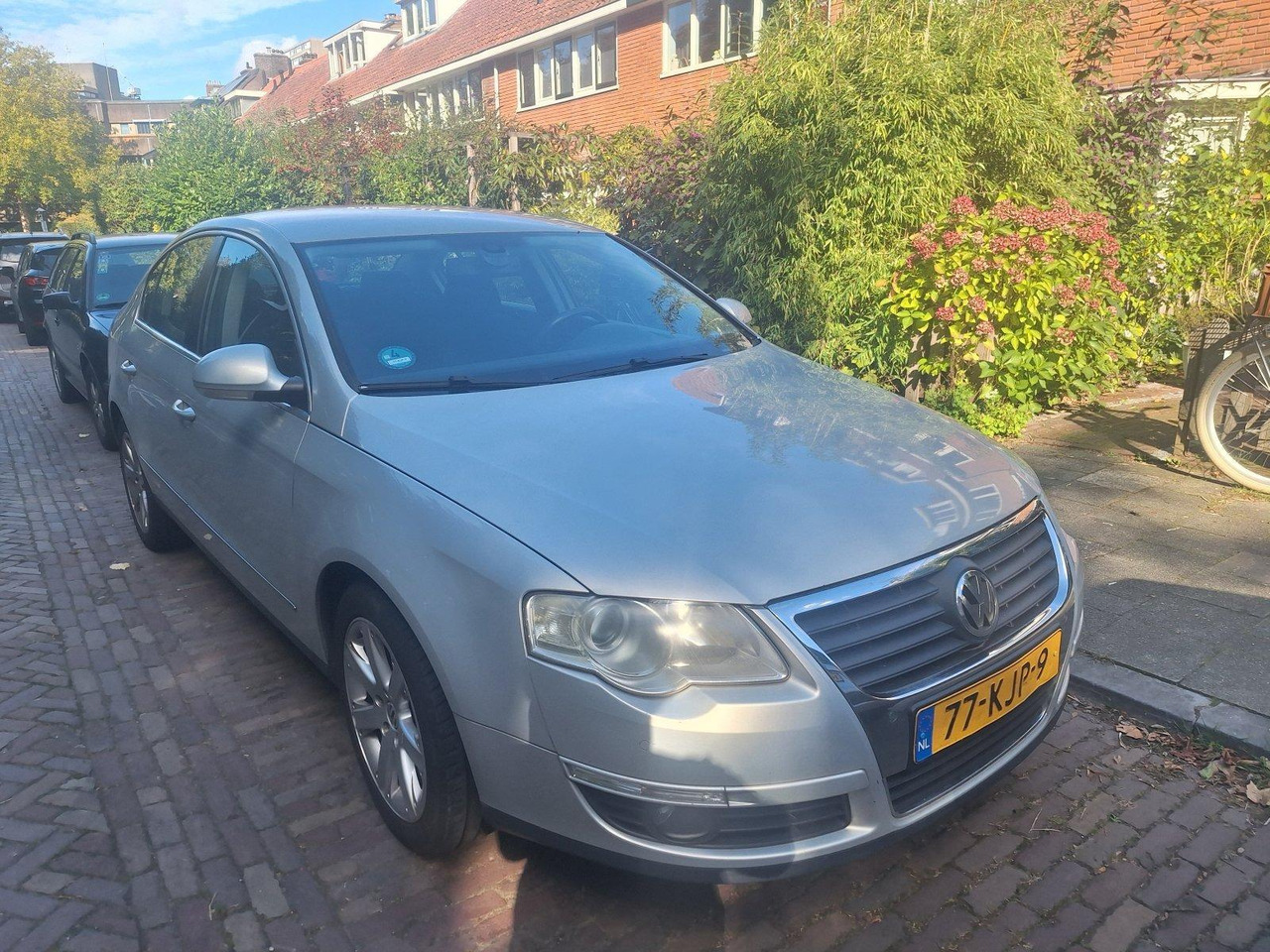 Volkswagen | Passat | 1.9 TDI Comfortline | 2010 | 314.746 km | 77KJP9 | Logisch - Sedan: picture 5 Volkswagen | Passat | 1.9 TDI Comfortline | 2010 | 314.746 km | 77KJP9 | Logisch - Sedan: picture 5