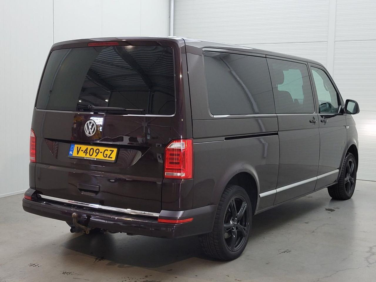 Volkswagen Transporter 2.0 TDI L2H1 DC Highline | 2017 | 301.926 km | Automaat | V409GZ | NAP: Logisch - Combi van: picture 4 Volkswagen Transporter 2.0 TDI L2H1 DC Highline | 2017 | 301.926 km | Automaat | V409GZ | NAP: Logisch - Combi van: picture 4