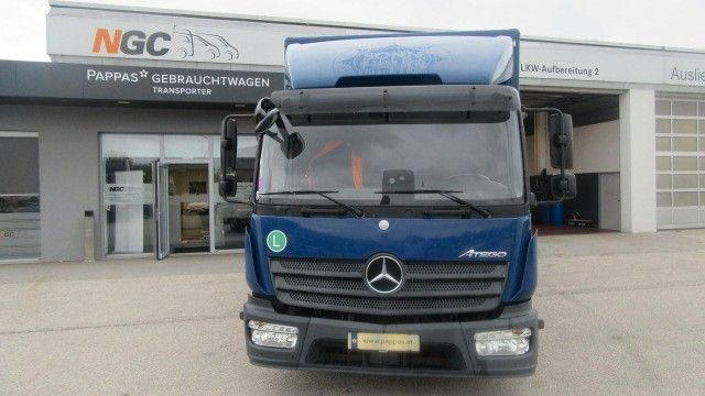 Mercedes-Benz 818L Koffer LBW, 1,5 to, Seitentüre - Box truck: picture 2 Mercedes-Benz 818L Koffer LBW, 1,5 to, Seitentüre - Box truck: picture 2