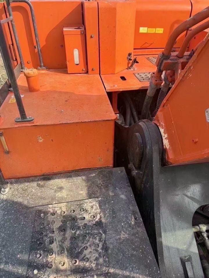 Excavator HITACHI 670LCH-5G: picture 9