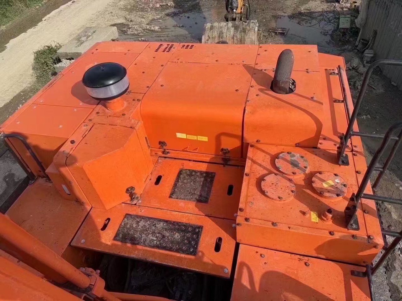 Excavator HITACHI 670LCH-5G: picture 7